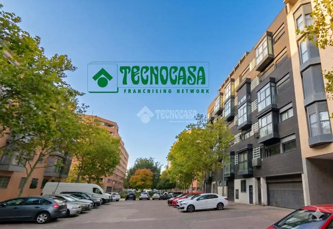 Außenansicht von Wohnung zum Verkauf in Madrid