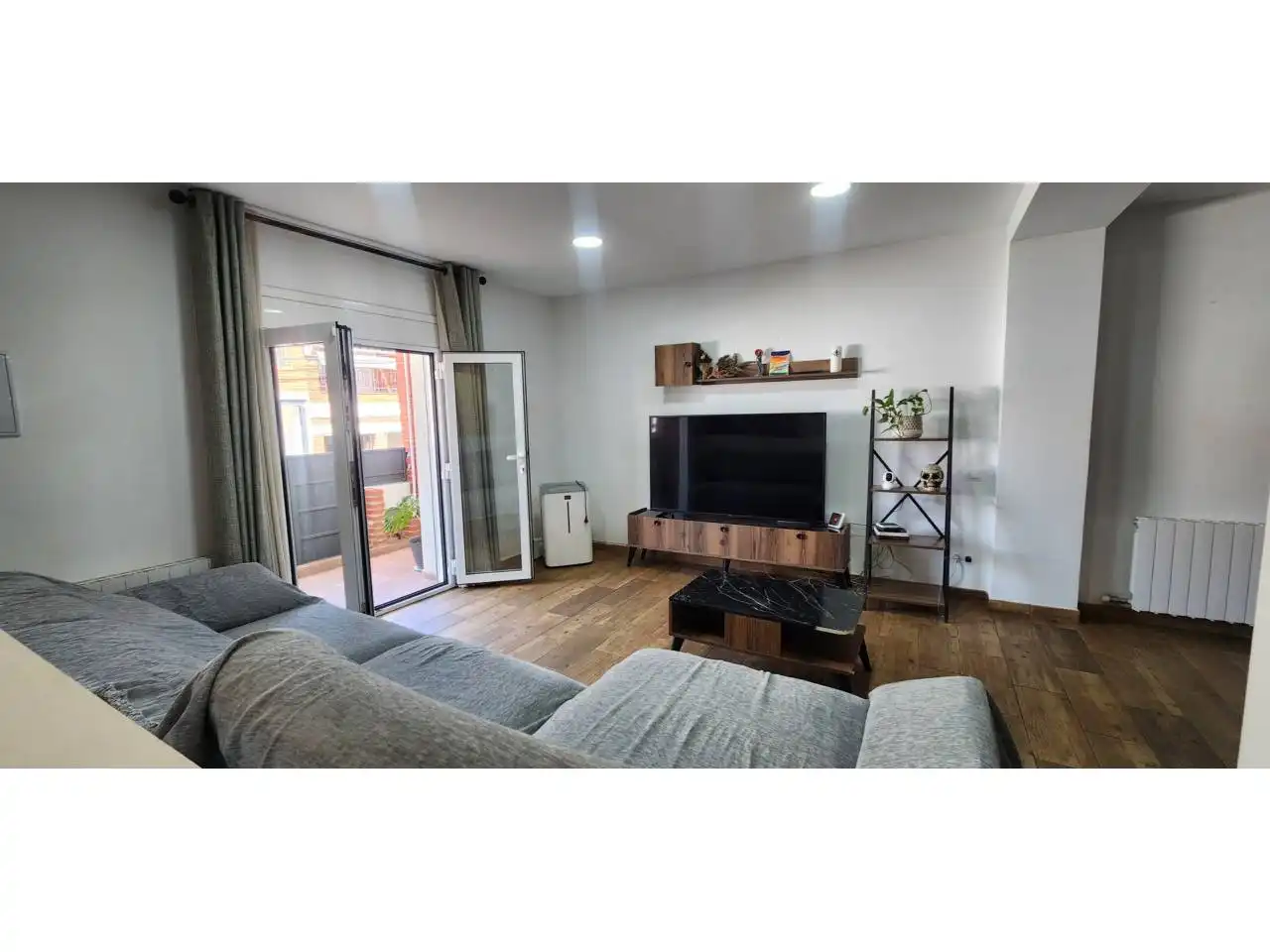 Sala d'estar de Casa o xalet en venda en Rubí amb Aire condicionat, Calefacció i Terrassa