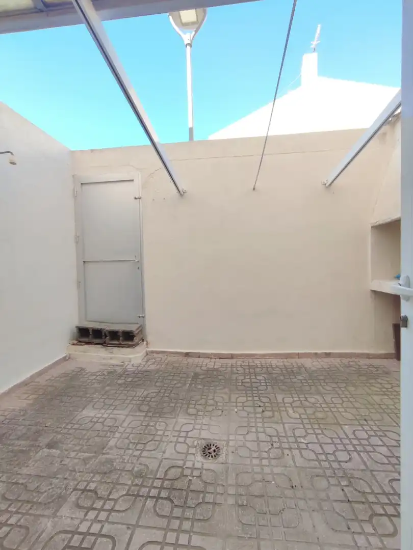 Vista exterior de Casa o chalet en venta en San Pedro del Pinatar con Jardín privado, Terraza y Amueblado