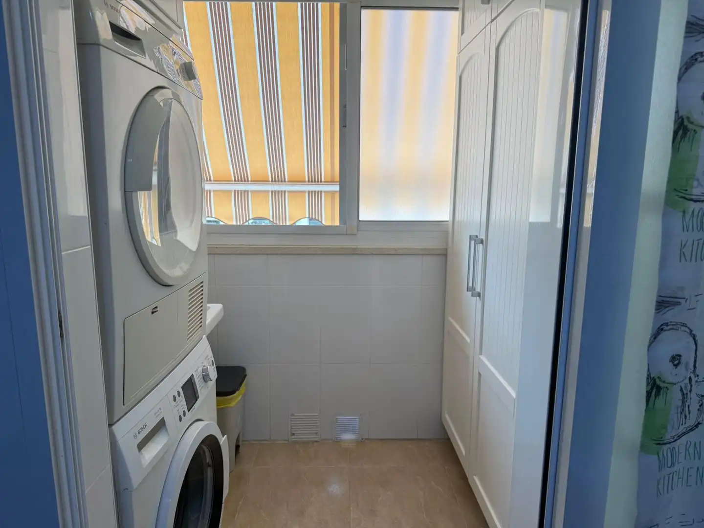 Badezimmer von Wohnung zur Miete in Águilas mit Klimaanlage, Parkett und Terrasse