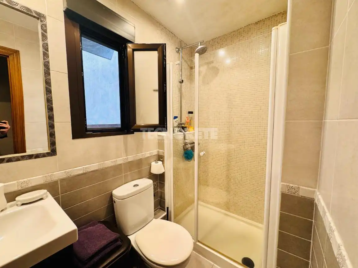 Baño de Piso en venta en Talavera de la Reina con Calefacción y Parquet