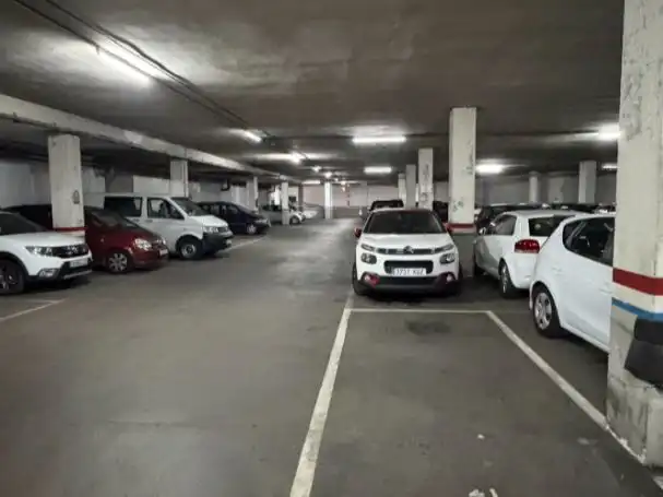 Aparcament de Garatge en venda en La Salut