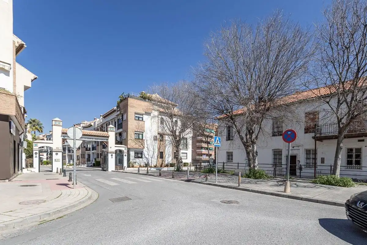 Parking avec ascenseur à vendre à San Miguel