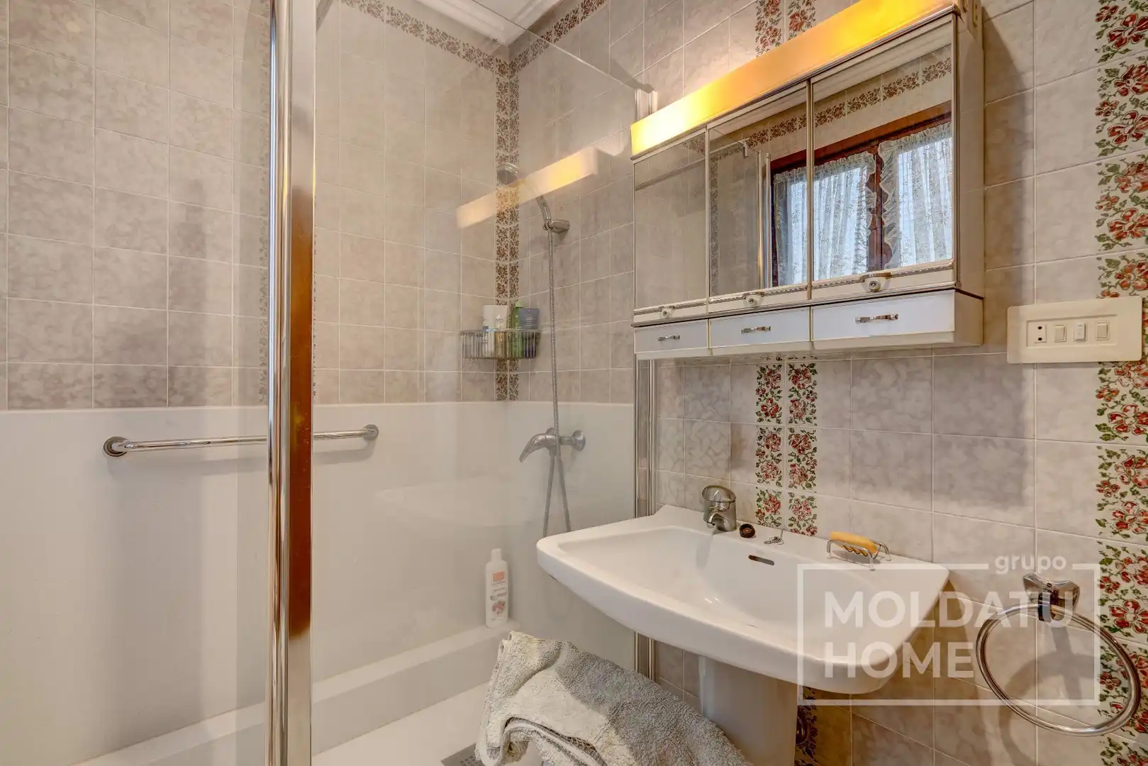 Baño de Piso en venta en Donostia - San Sebastián  con Calefacción y Terraza