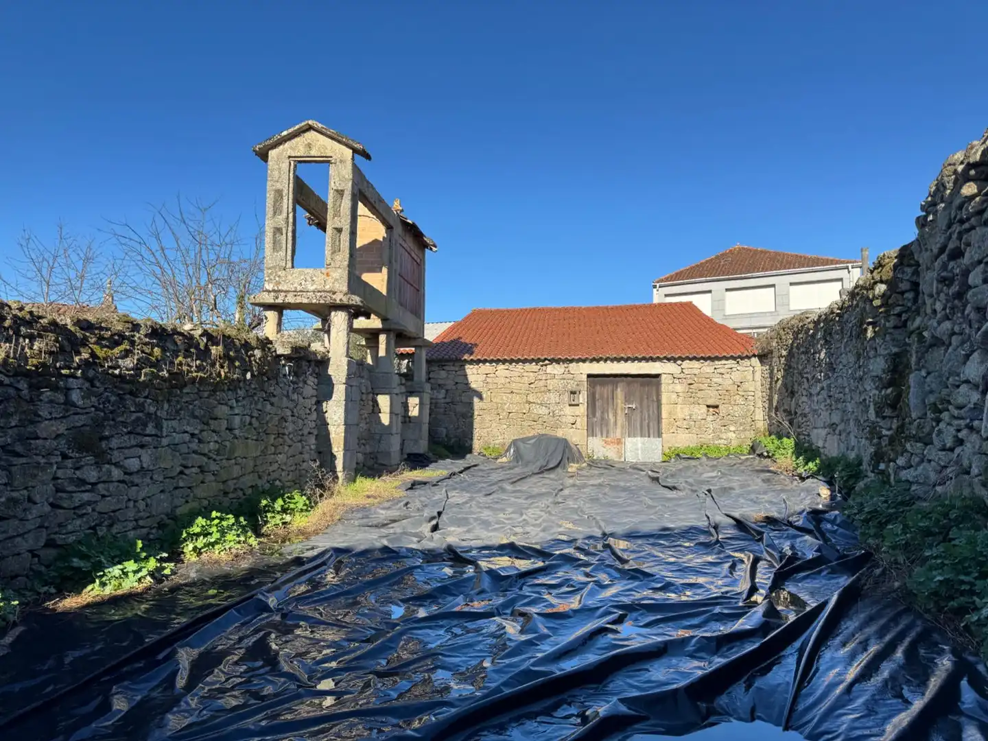 Vista exterior de Edificio en venta en Xunqueira de Ambía