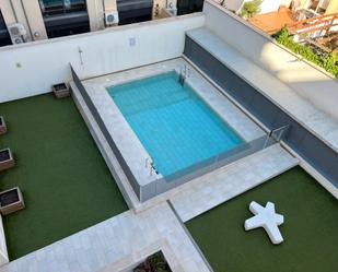 Swimming pool of Flat for sale in Badalona  with Air Conditioner, Heating and Private garden