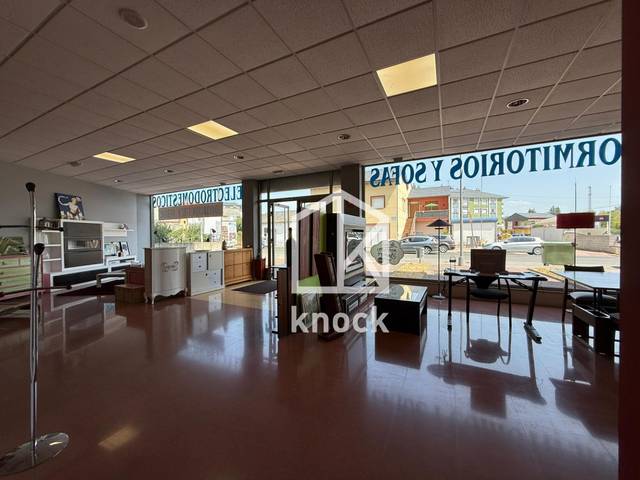 Local comercial en Alquiler en Cacabelos - AV CONSTITUCION, 96 en Cacabelos