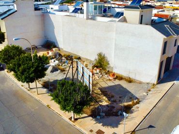 Terreno residencial en venta en Calle Zeta 16