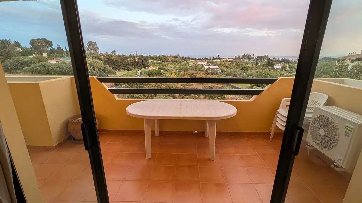 Terrassa de Apartament de lloguer en Estepona amb Aire condicionat, Calefacció i Terrassa