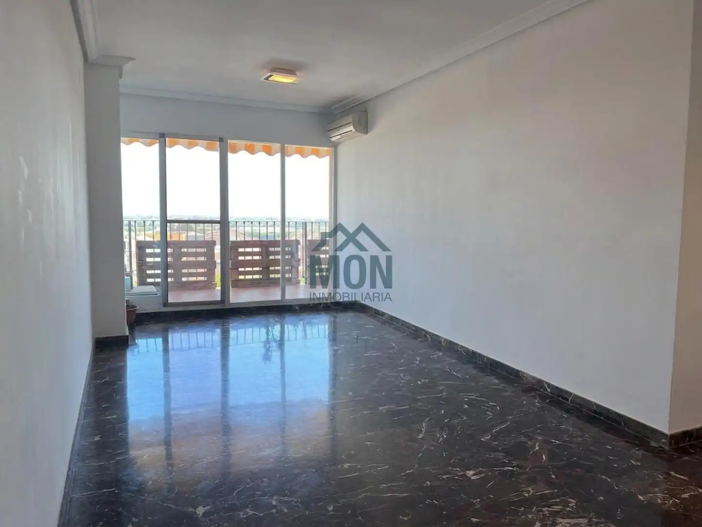 Living room of Flat for sale in Foios  with Air Conditioner, Heating and Terrace