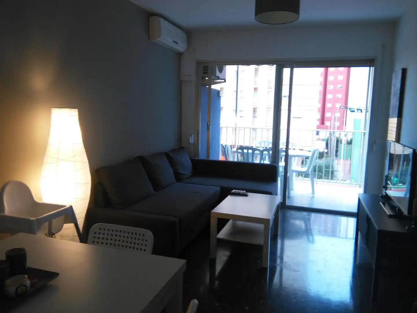 Sala de estar de Piso de alquiler en La Pobla de Farnals con Aire acondicionado, Calefacción y Terraza