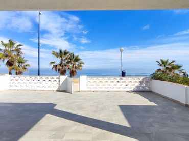 Villa zum Verkauf in Avenida MAR MEDITERRANIA DE LA