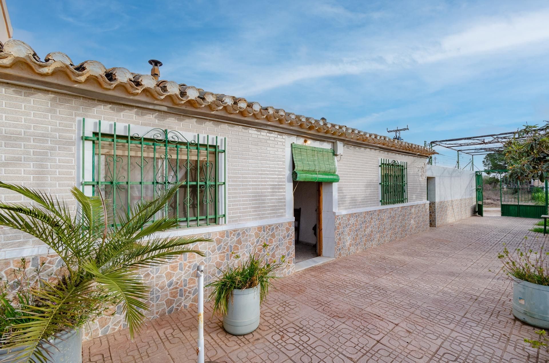 Vista exterior de Casa o xalet en venda en Cartagena amb Piscina
