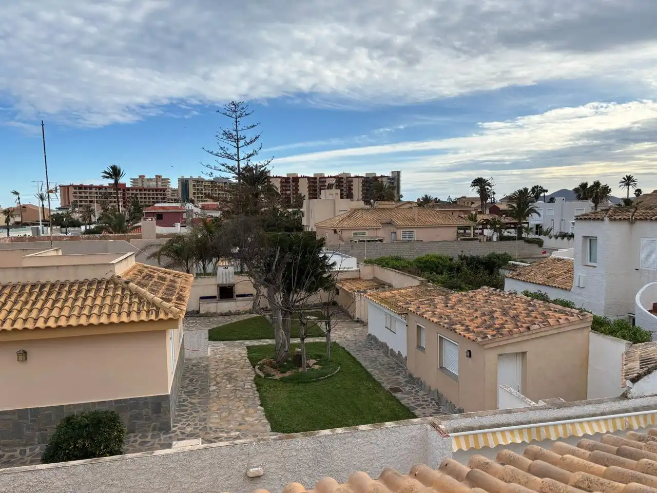 Vista exterior de Casa o chalet en venta en La Manga del Mar Menor con Aire acondicionado, Calefacción y Jardín privado