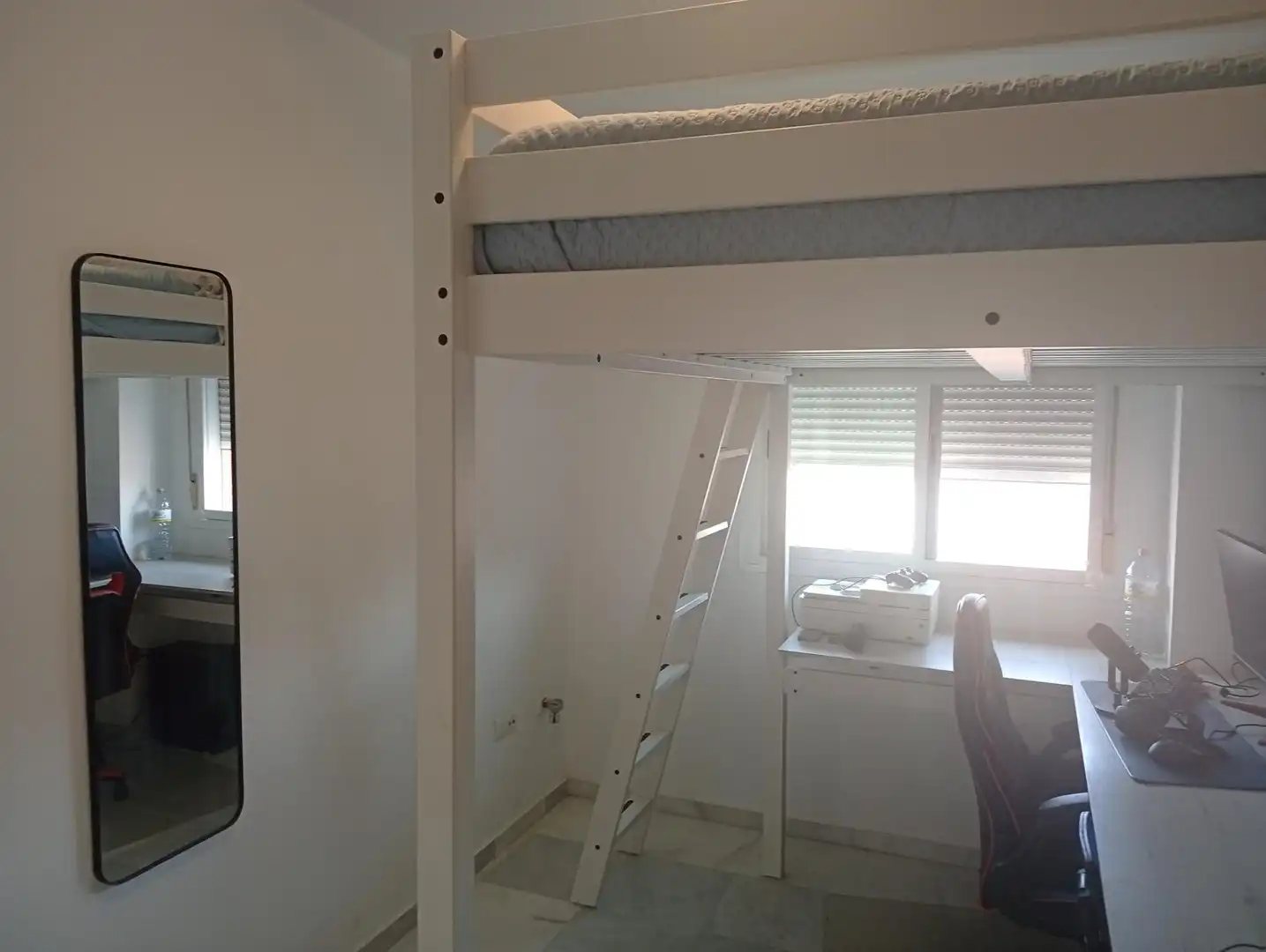 Habitación de Piso en venta en Málaga con Aire acondicionado, Calefacción y Jardín privado