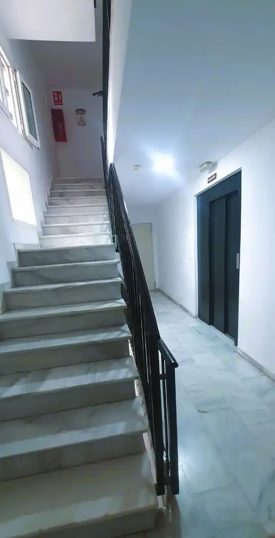 Piso en venta en La Línea de la Concepción con Aire acondicionado, Calefacción y Terraza