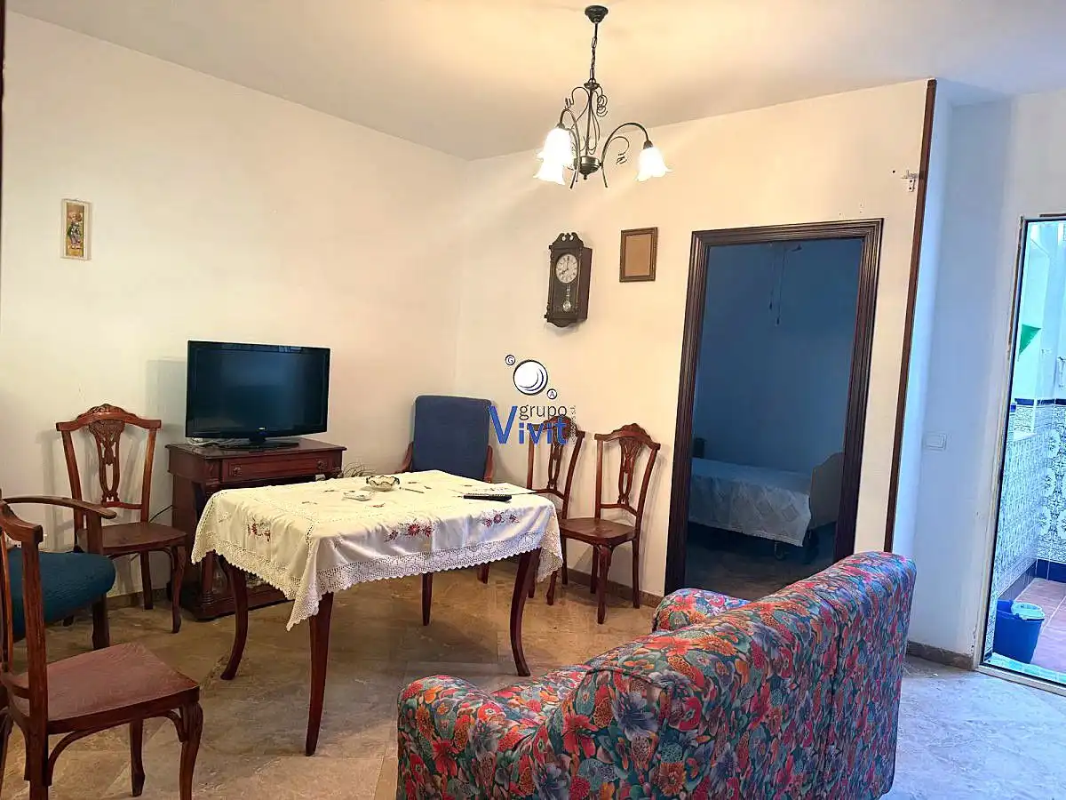 Sala de estar de Casa adosada en venta en Alcalá de Guadaira