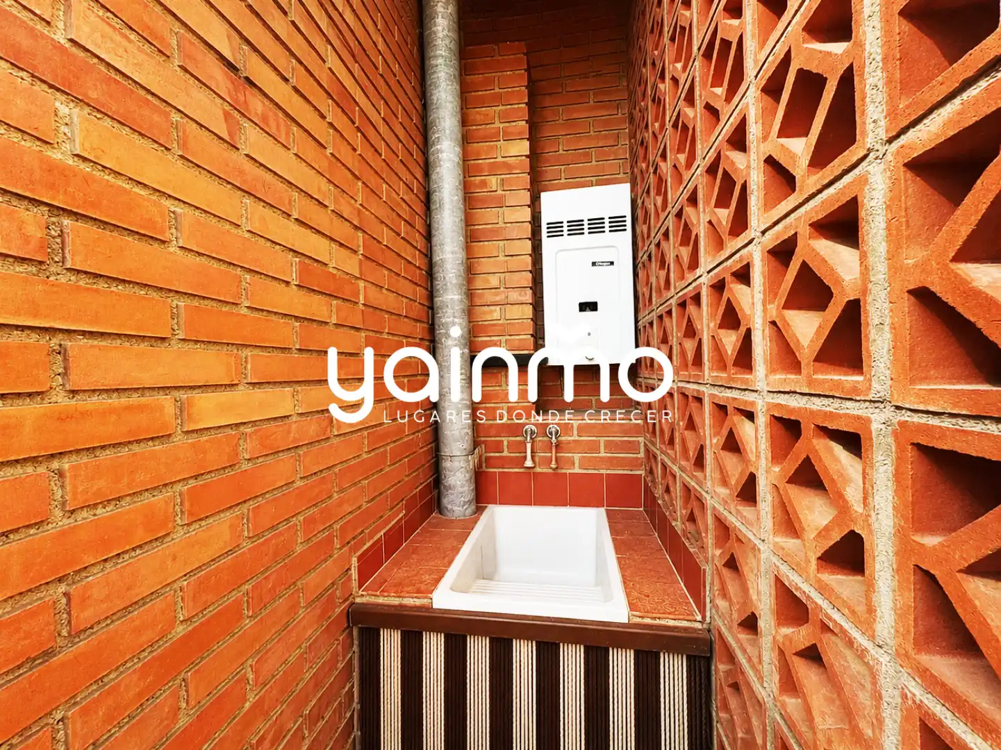 Casa adosada en venta en La Guardia de Jaén con Terraza