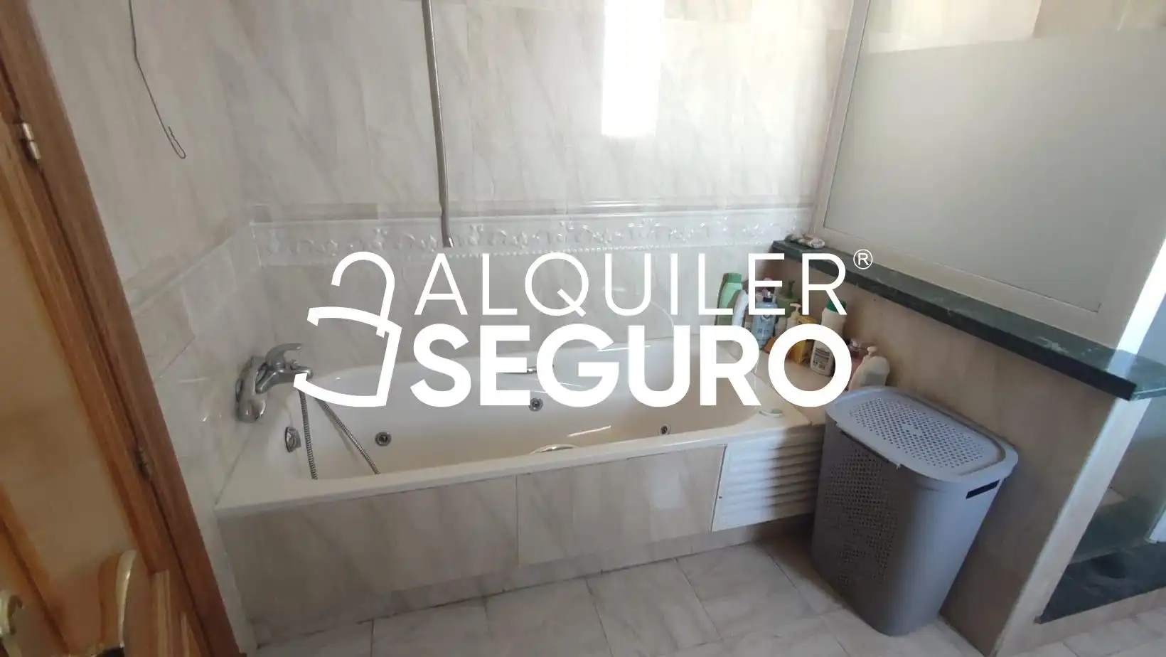 Baño de Casa o chalet de alquiler en Madrid con Aire acondicionado y Calefacción