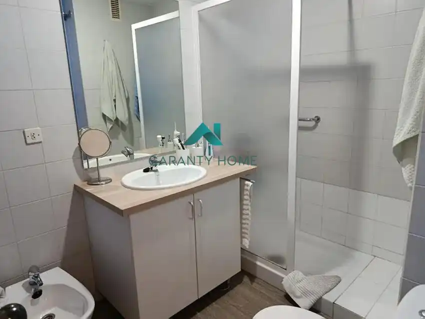 Baño de Piso en venta en Sevilla con Trastero y Balcón