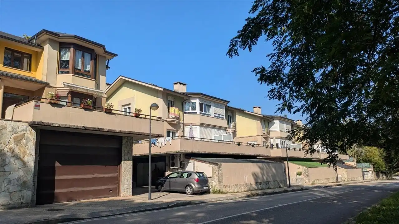 Außenansicht von Wohnung zum Verkauf in Torrelavega 