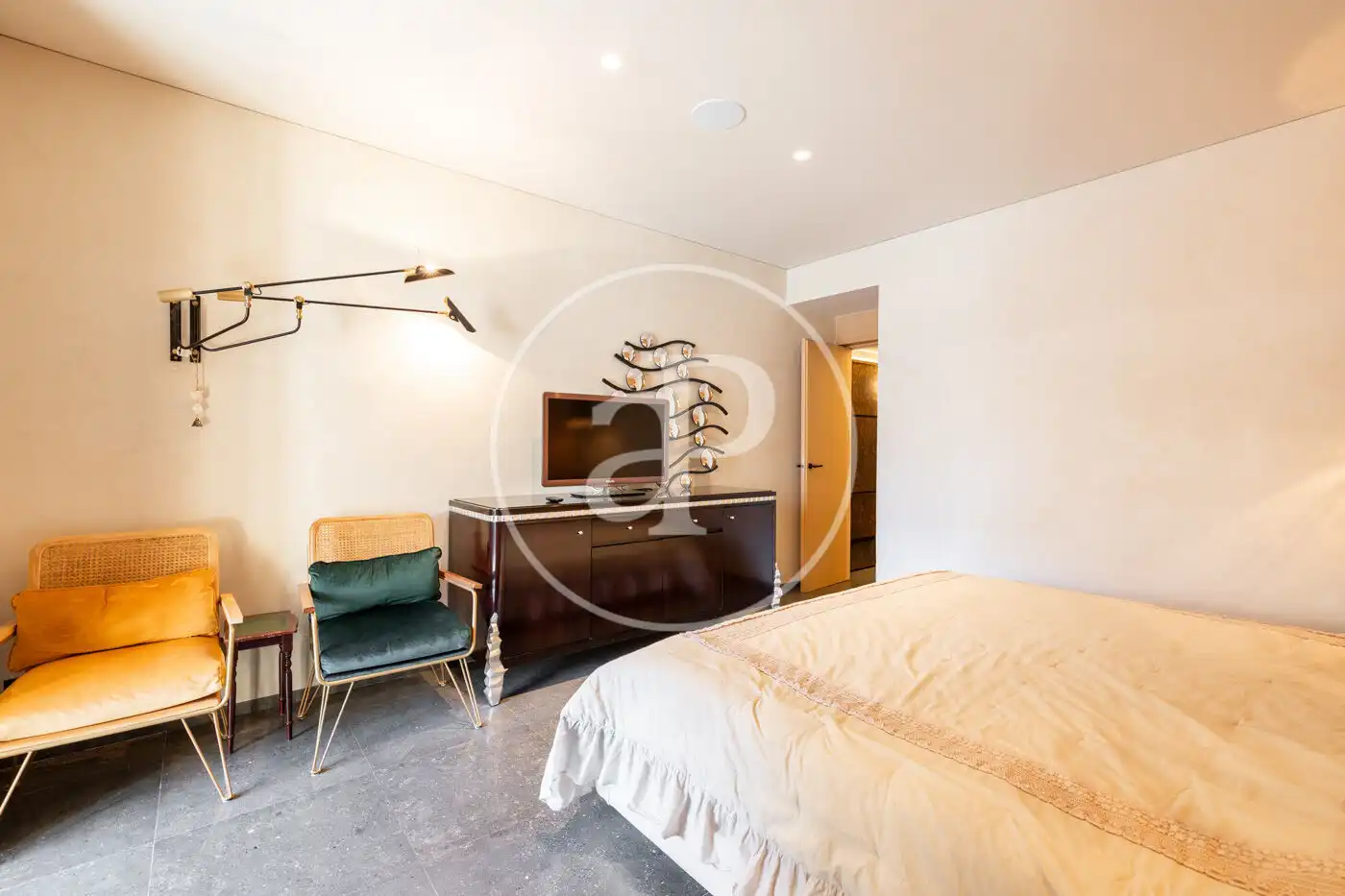 Schlafzimmer von Wohnung zum Verkauf in Barcelona mit Klimaanlage und Heizung