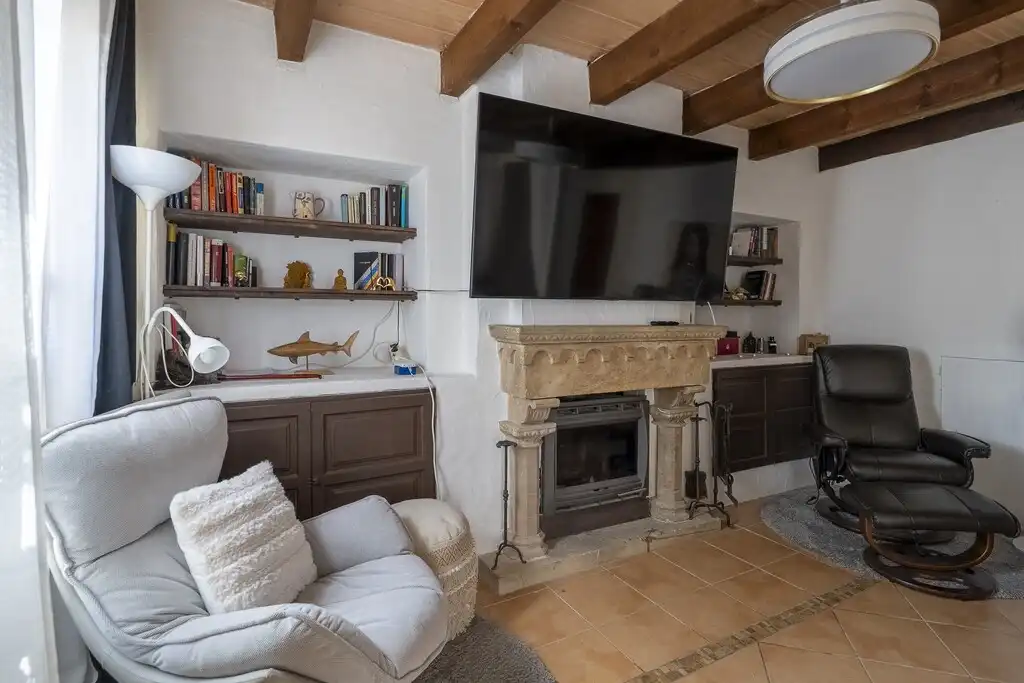 Sala d'estar de Finca rústica en venda en Pollença amb Aire condicionat, Calefacció i Jardí privat