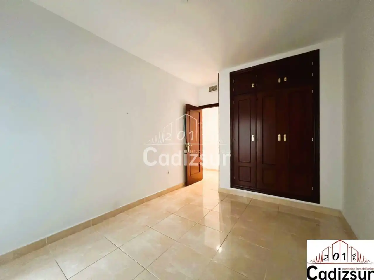 Habitación de Piso en venta en Cádiz con Aire acondicionado y Balcón