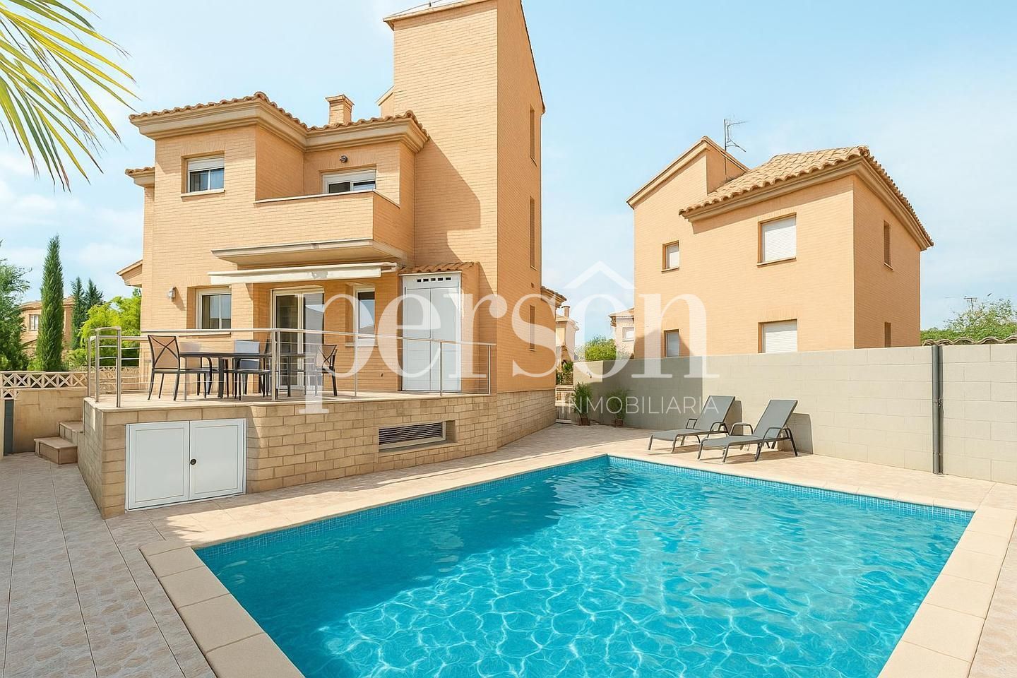 Exterior view of House or chalet for sale in Sueca  with Air Conditioner, Heating and Terrace