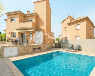 Vista exterior de Casa o xalet en venda en Sueca amb Aire condicionat, Calefacció i Terrassa