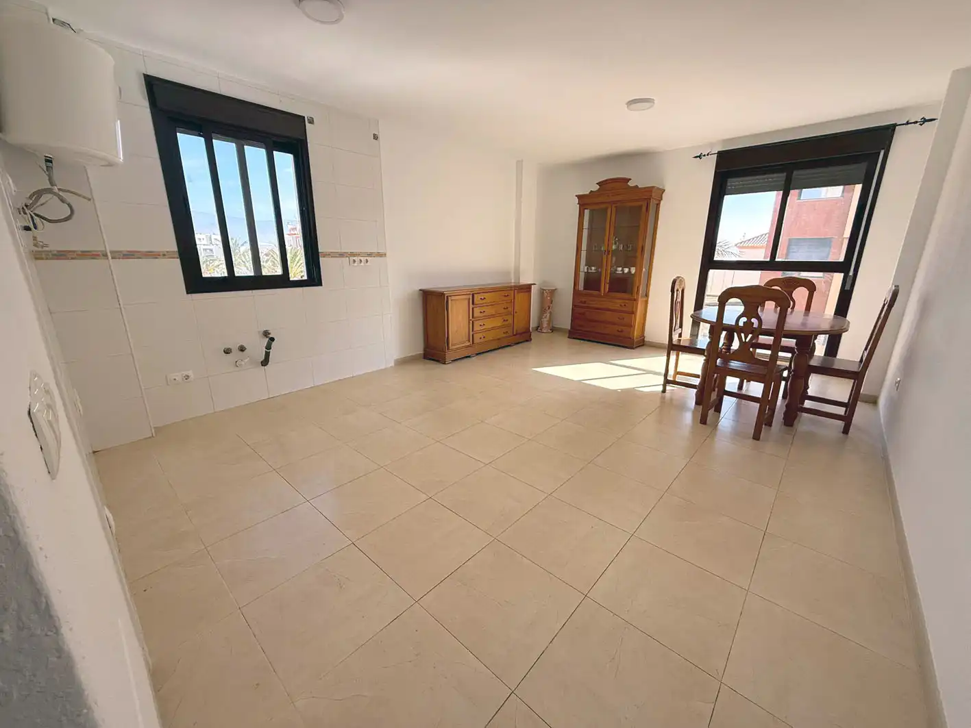 Living room of Flat for sale in Roquetas de Mar  with Furnished