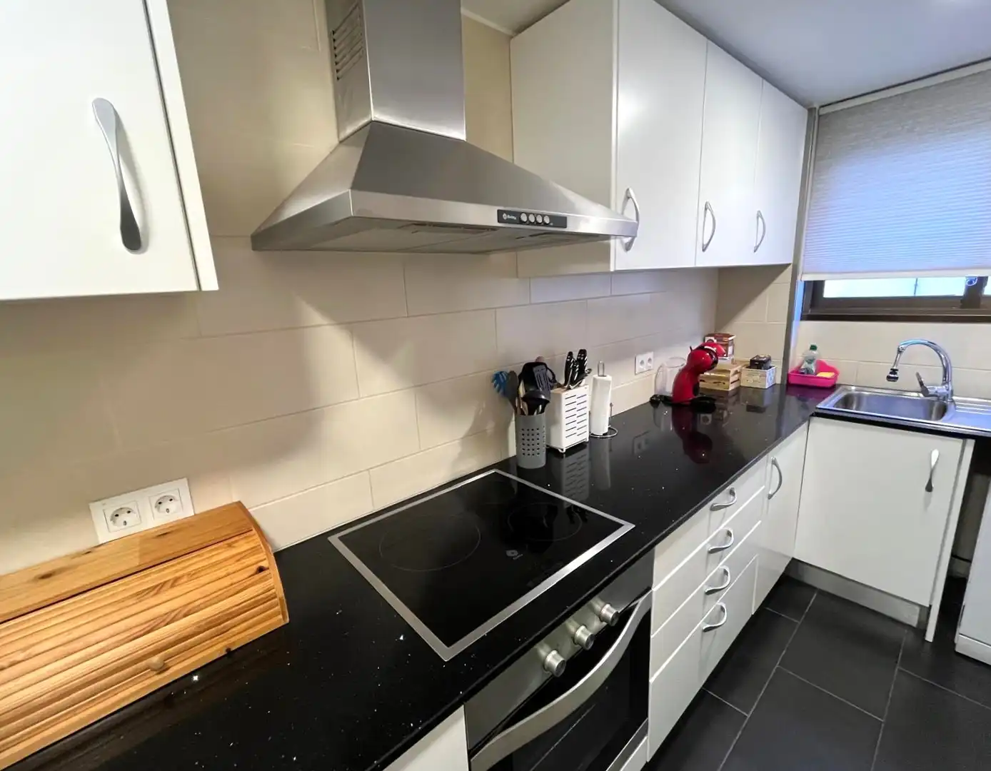 Cocina de Piso en venta en Palamós con Calefacción, Parquet y Terraza