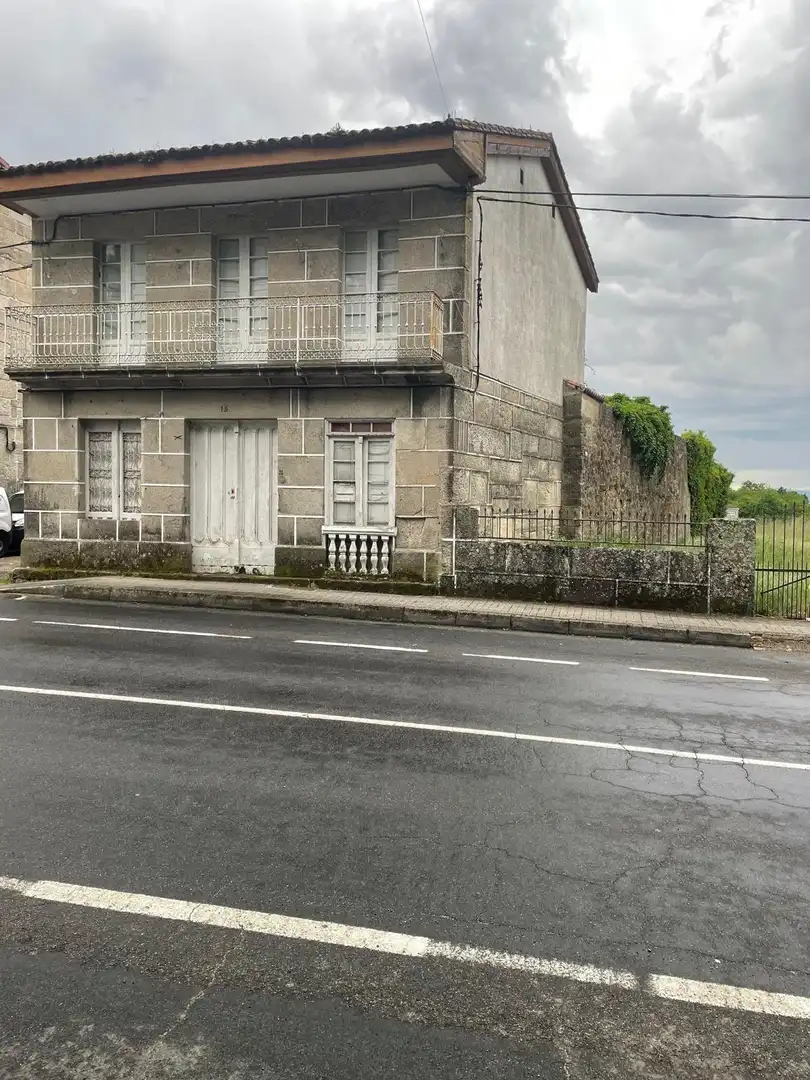 Casa en venta en Amoeiro, imagen 2