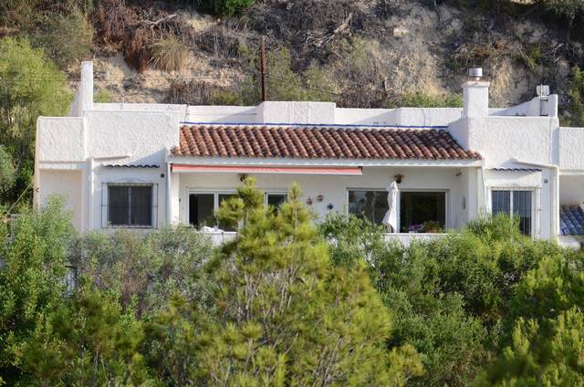Casa-chalet en Venta en calle Viena, Coveta Fuma, el Campello, l'Alacantí, en Pueblo Español - Coveta Fumá