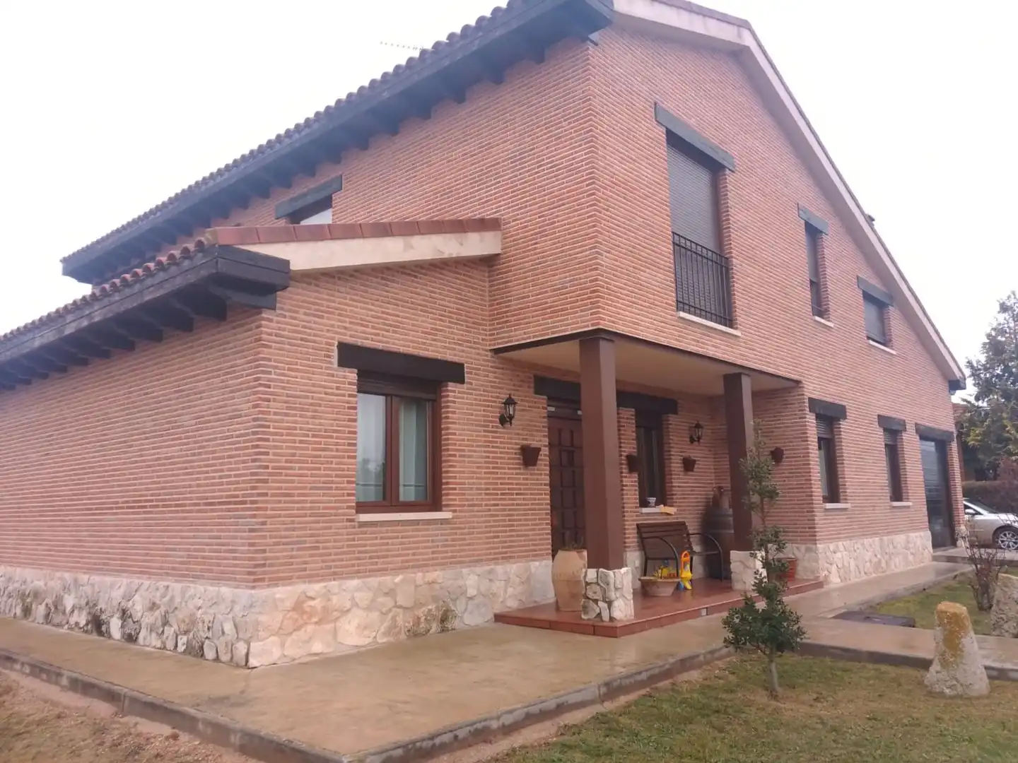 Vista exterior de Casa o xalet en venda en Quintana del Puente amb Calefacció, Jardí privat i Terrassa