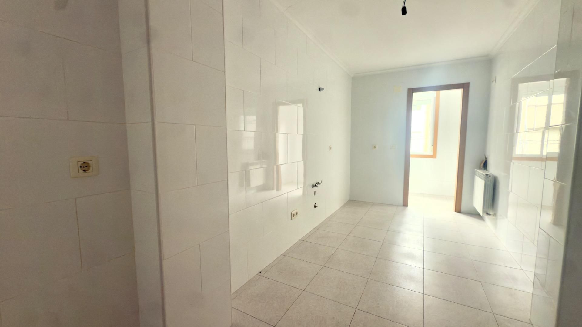 Apartment for sale in San Cibrao das Viñas  with Heating and Storage room