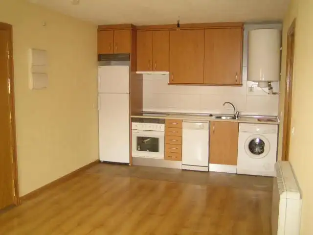 Cocina de Apartamento de alquiler en San Agustín del Guadalix con Calefacción, Horno y Lavadora