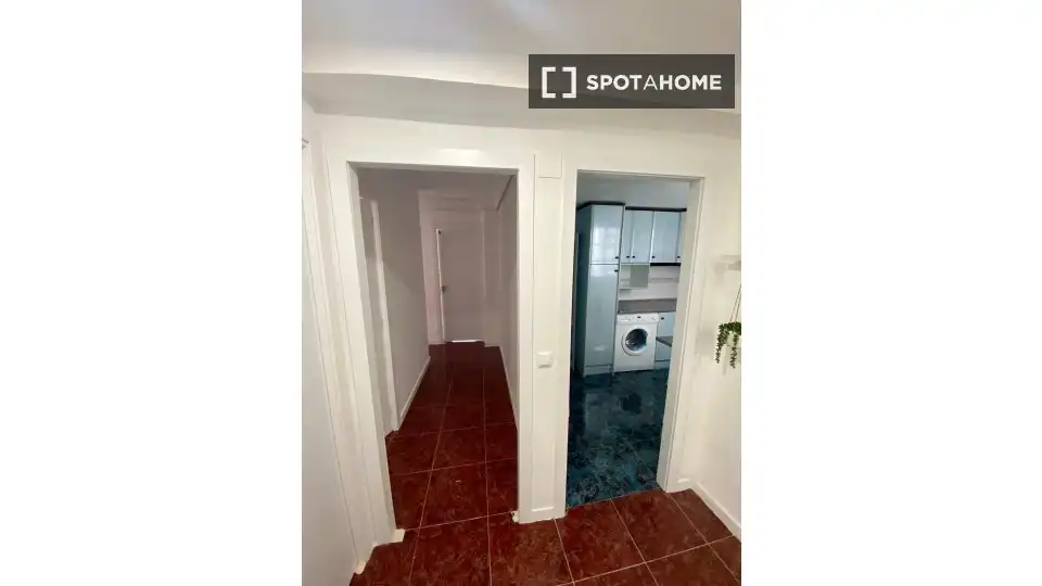 Room in Barrio de Benicalap
