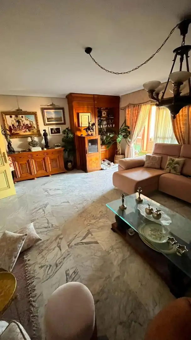 Sala de estar de Ático en venta en Córdoba con Aire acondicionado, Jardín privado y Terraza