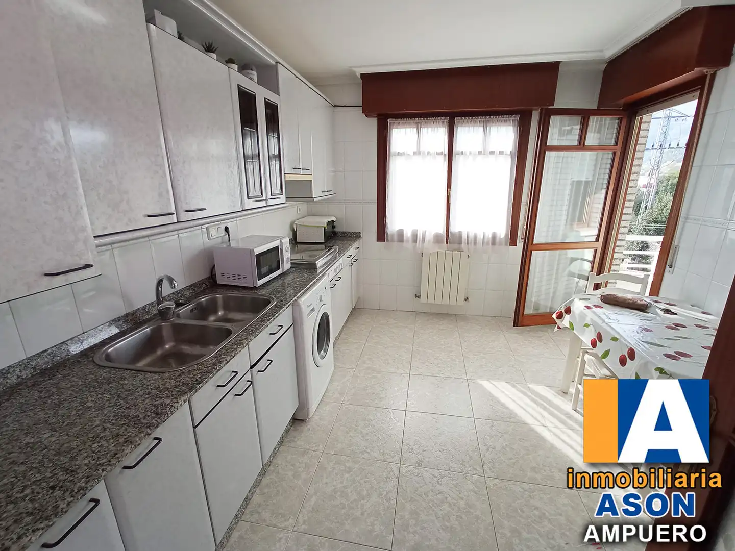 Flat with terrace to rent in Ampuero, imagen 4