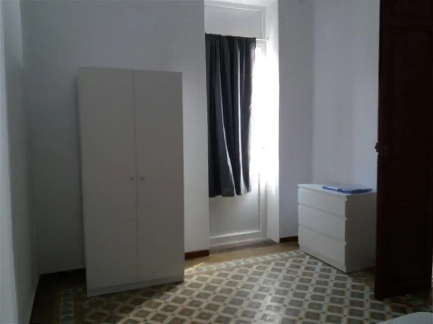 Habitación de Casa adosada en venta en Benetússer, Valencia