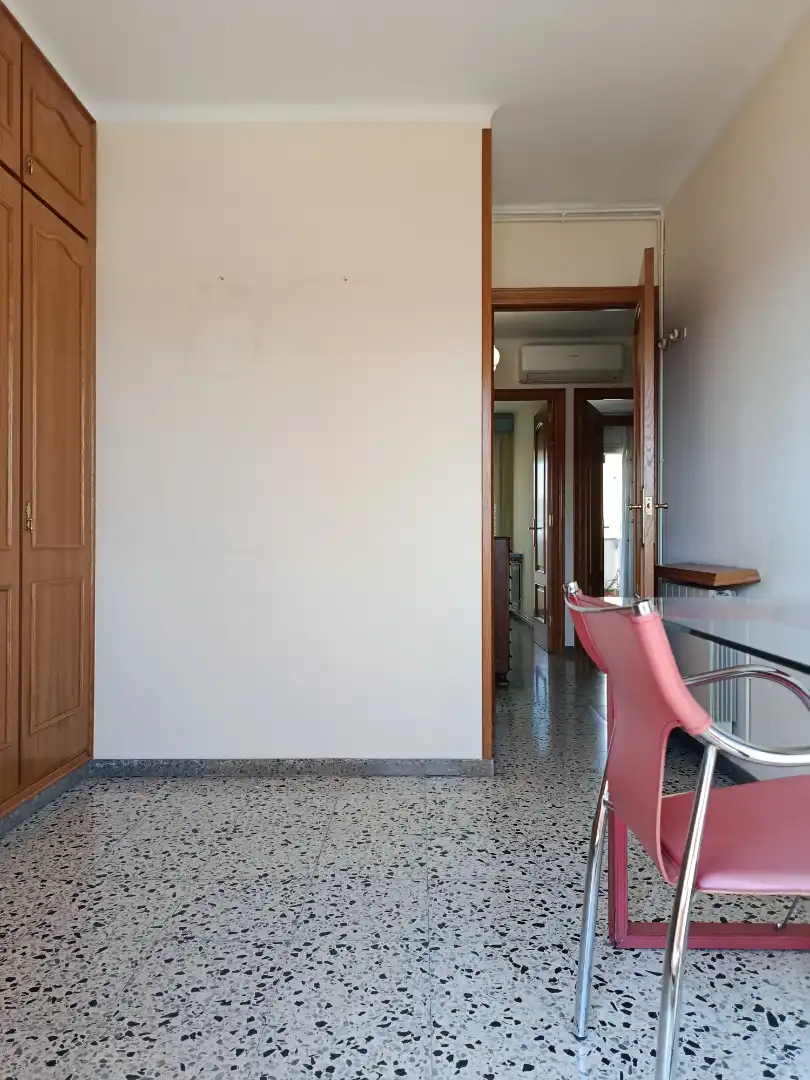 Piso en venta en Girona con Aire acondicionado, Calefacción y Jardín privado