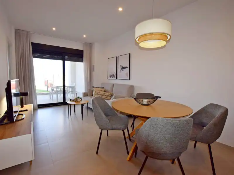 Sala d'estar de Àtic en venda en Torrevieja amb Aire condicionat, Calefacció i Jardí privat
