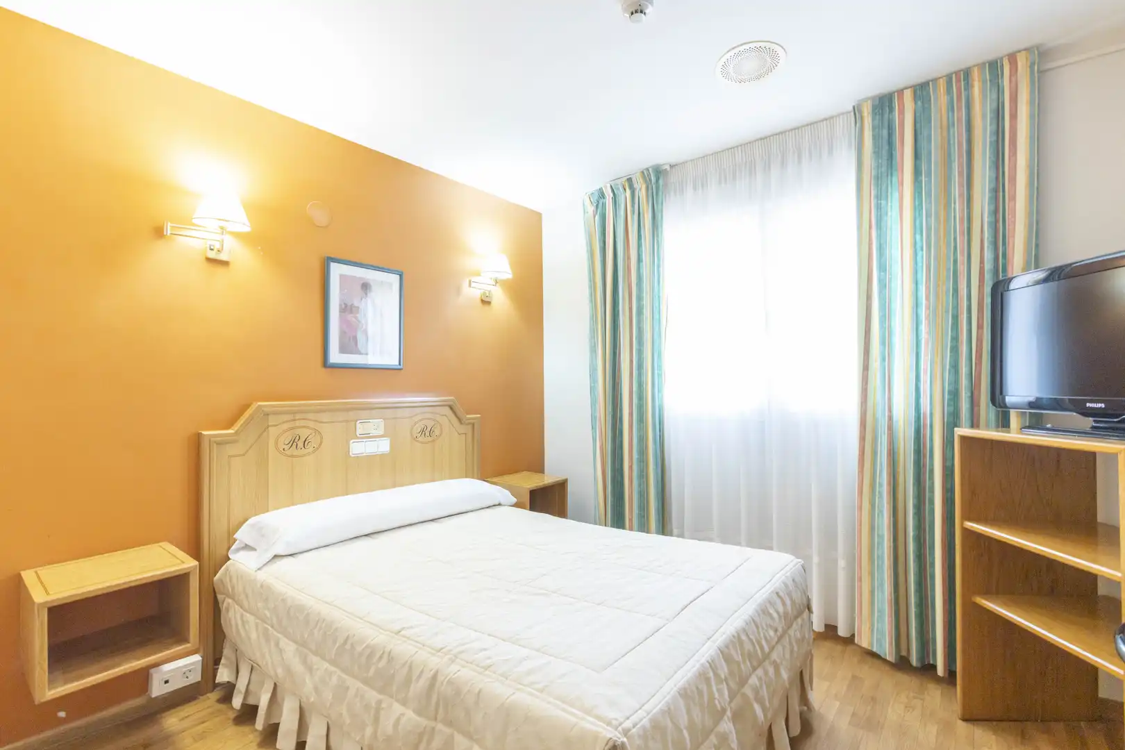 Habitación de Edificio en venta en Cavia
