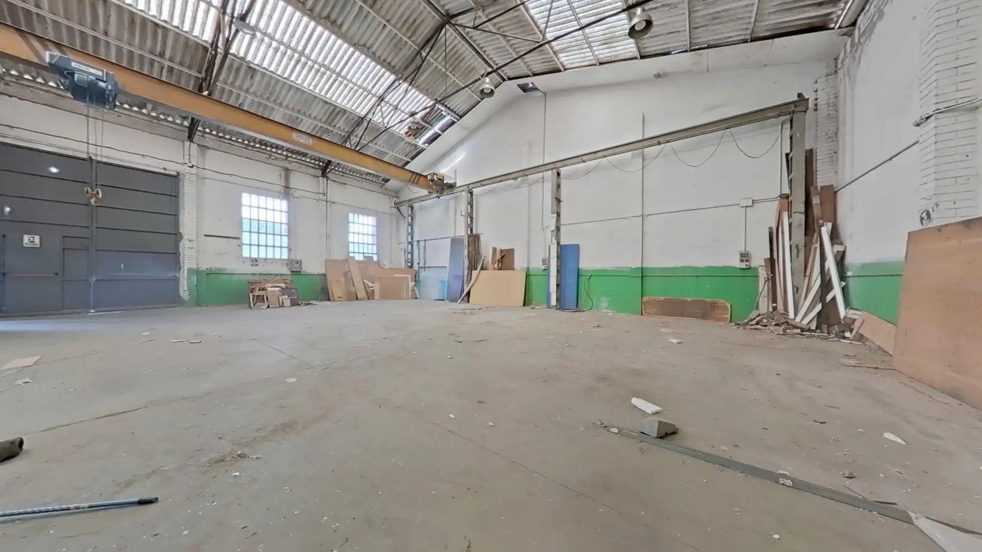 Vista exterior de Nave industrial de alquiler en Ripollet
