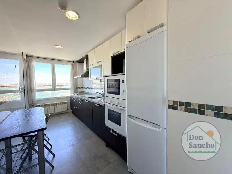 Kitchen of Attic for sale in Valladolid  with Air Conditioner, Heating and Terrace