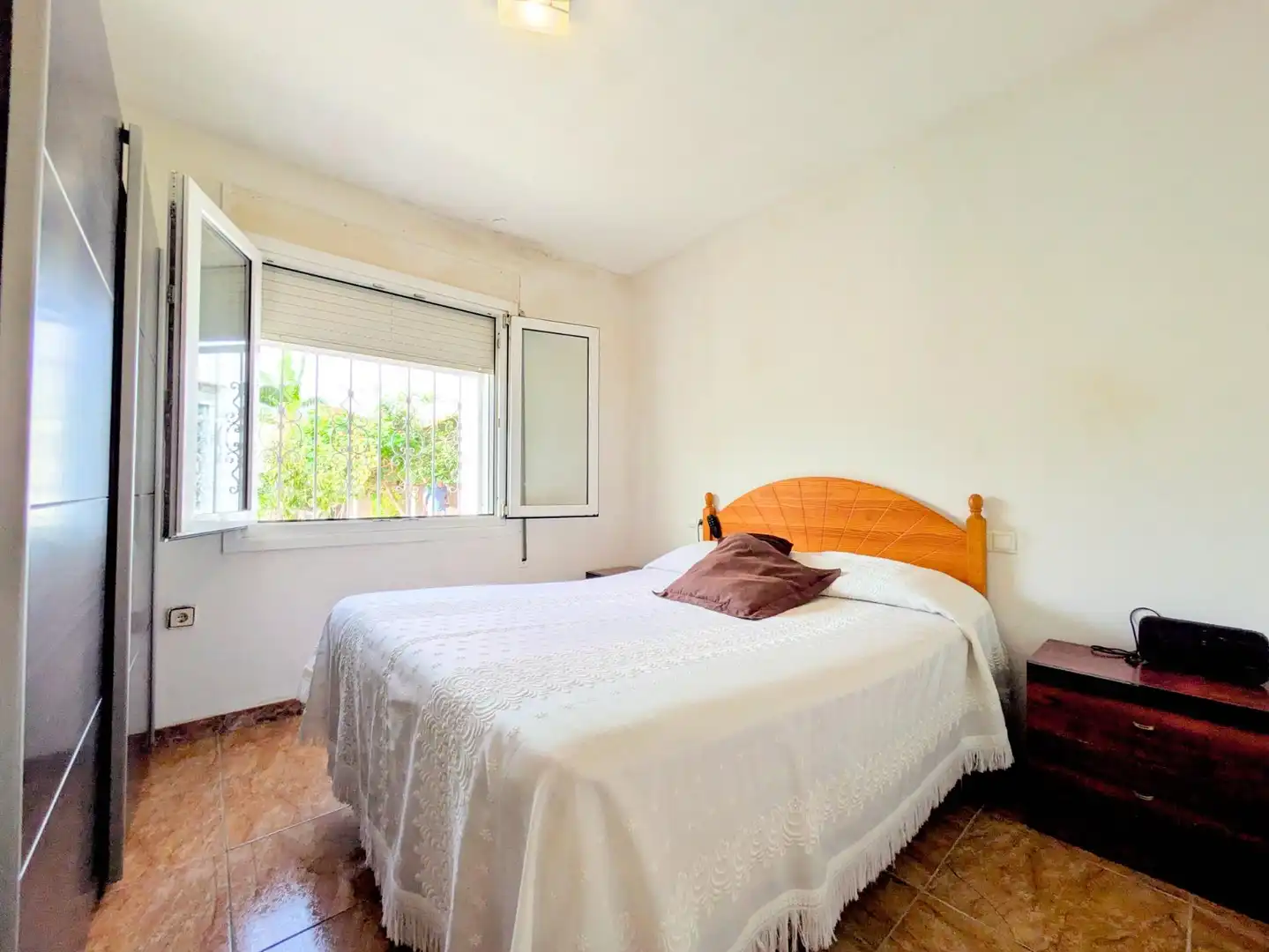Bedroom of Houses for sale in Deltebre  with Air Conditioner and Private garden