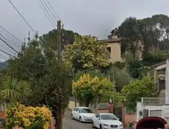 Vista exterior de Casa o xalet en venda en Tordera amb Jardí privat, Terrassa i Piscina comunitària