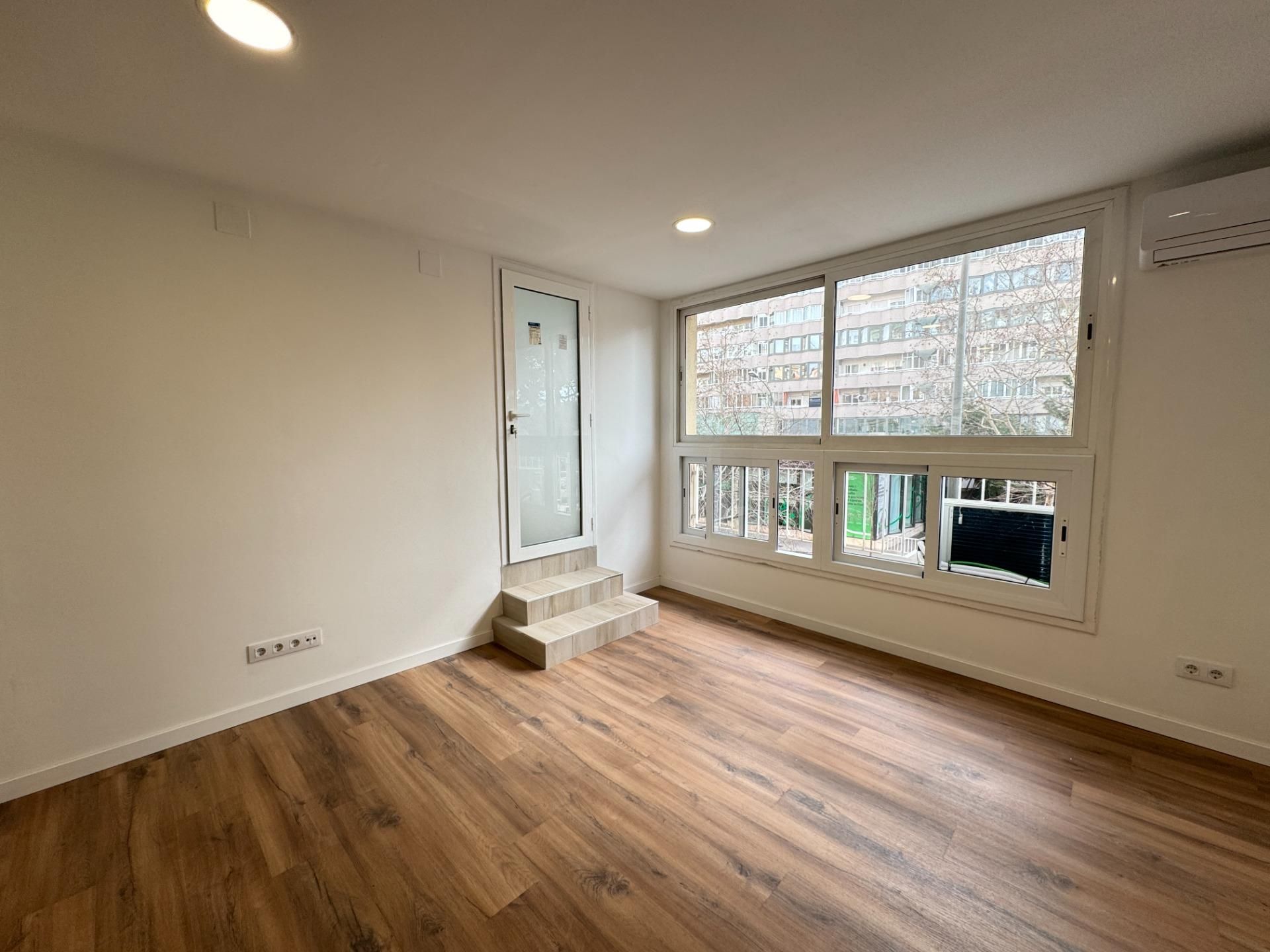 Bedroom of Flat to rent in  Barcelona Capital  with Air Conditioner, Heating and Parquet flooring