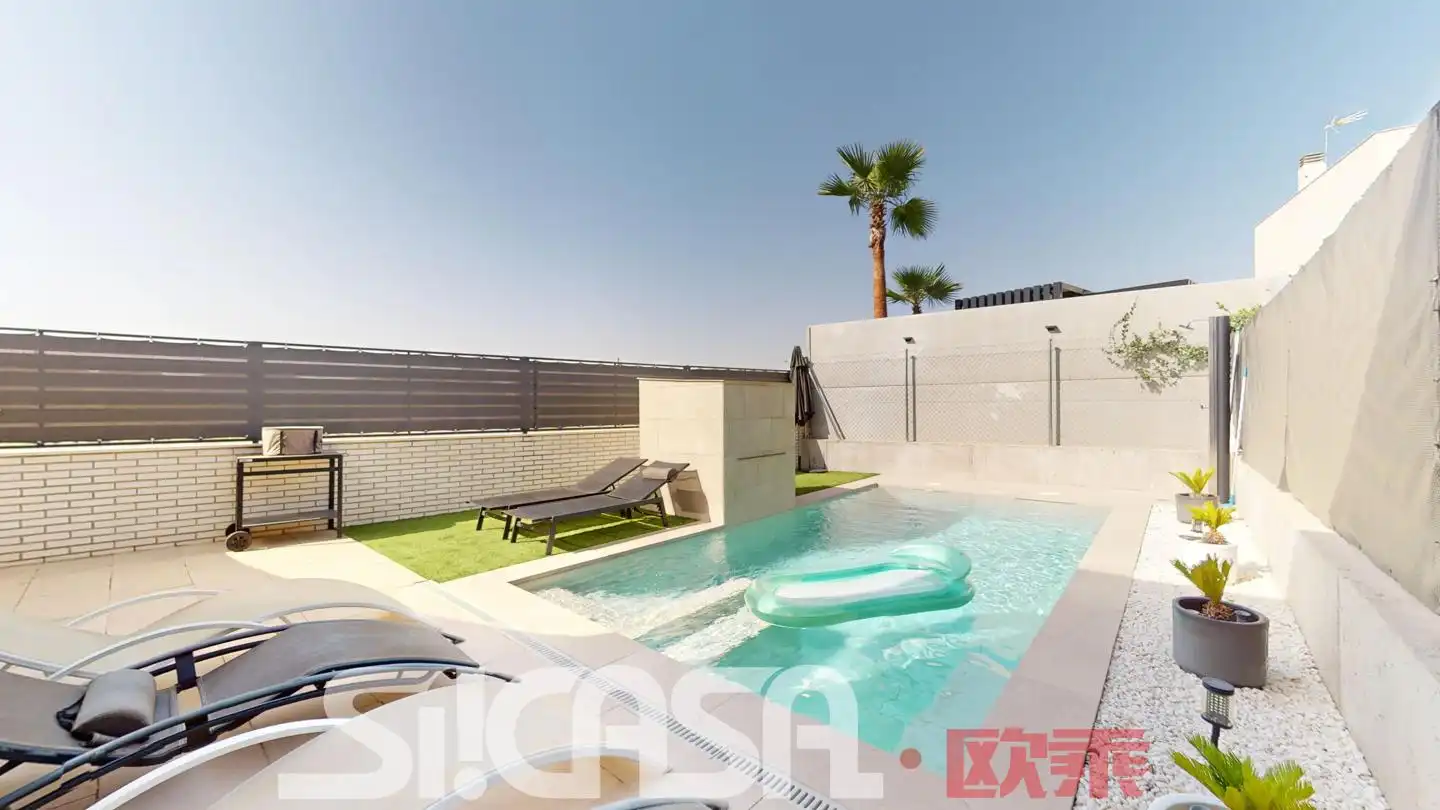 Piscina de Casa adosada en venda en Torrejón de la Calzada amb Jardí privat, Terrassa i Piscina